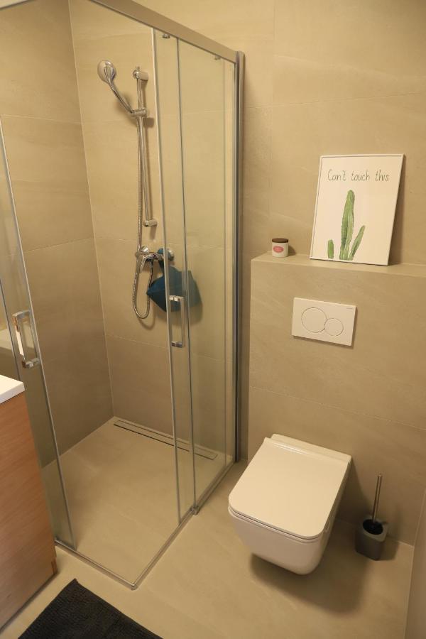 Brand New Apartment In Private Resort Липтовски-Микулаш Экстерьер фото